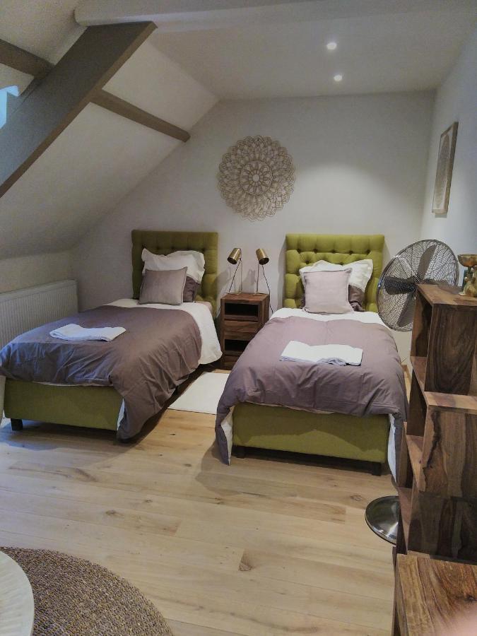 Chambres D'Hotes Les 3 Salamandres Yvoir Exterior photo